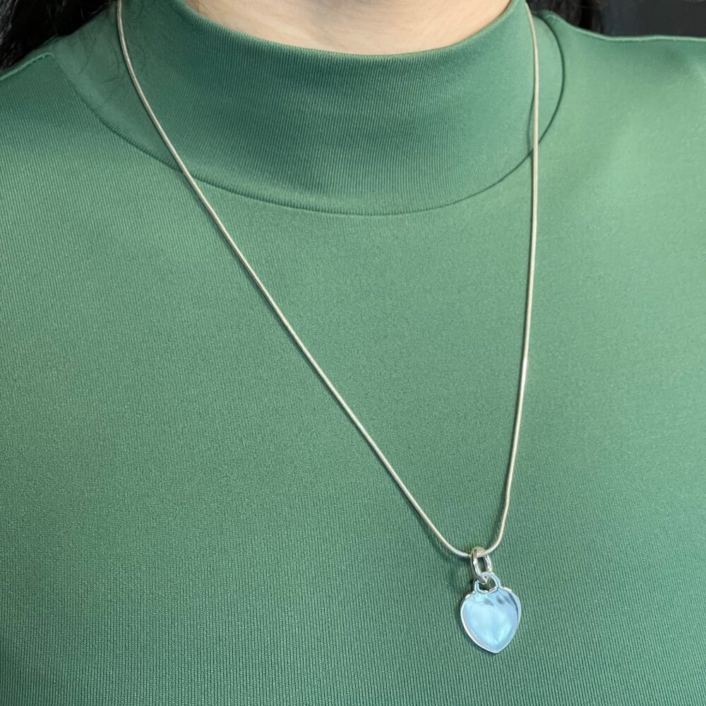 Tiffany-Style Silver Solid Heart Charm (New, Sealed, pendant only)